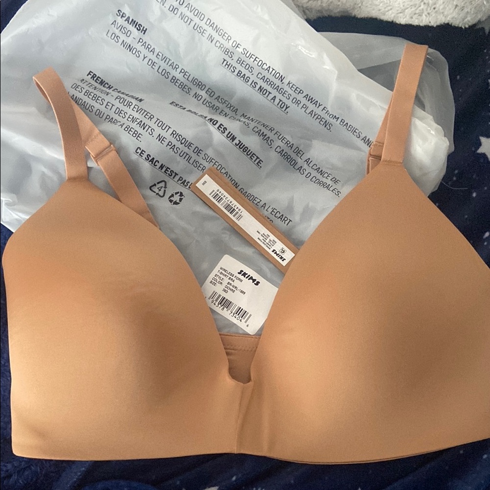 NWT SKIMS Bra 36D